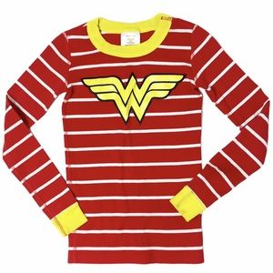 ☀️ 3/$15 Hanna Andersson Wonder Woman pajama top